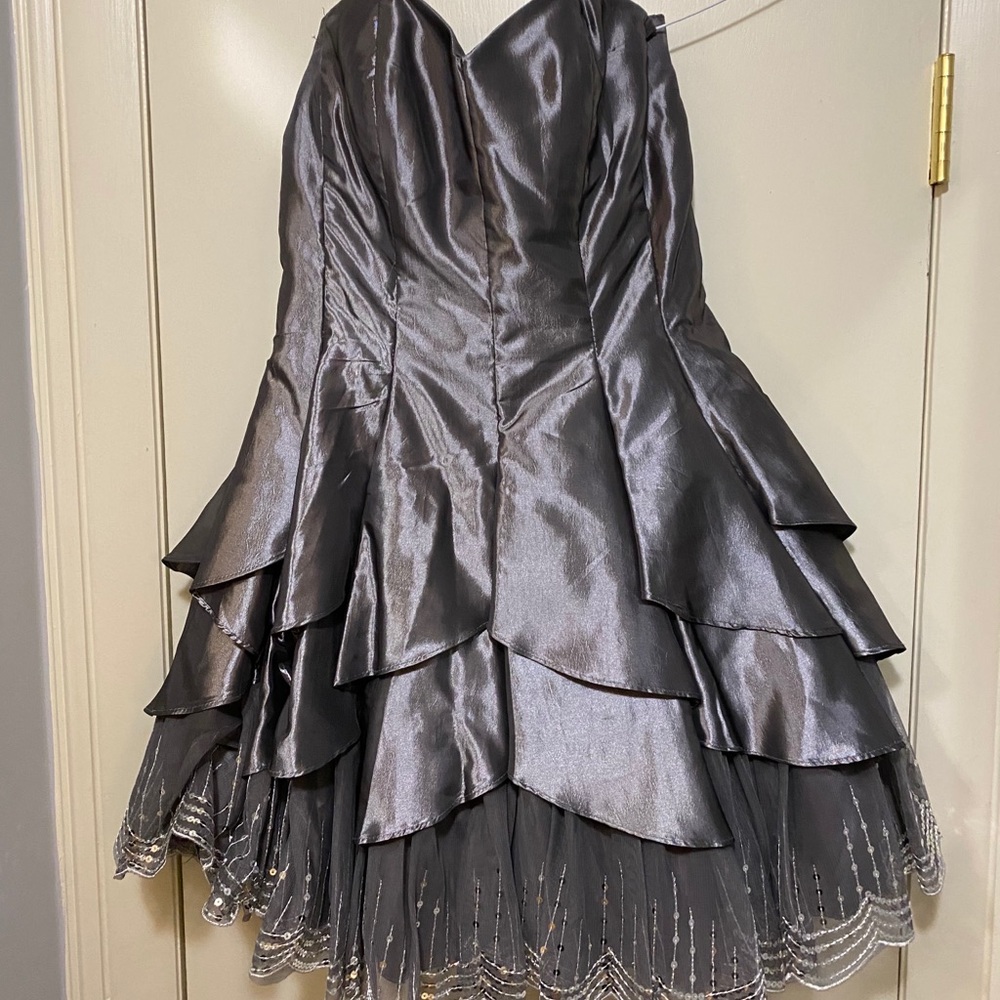 Grey strapless dress